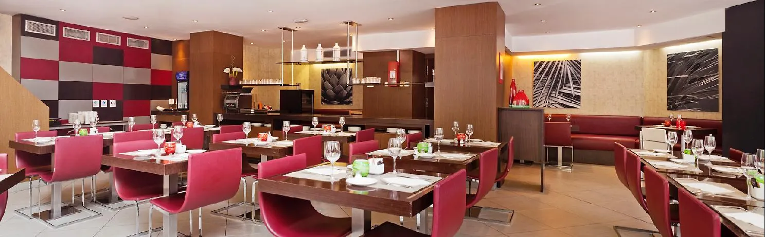 *** Hotell Ilunion Auditori Barcelona Spanien
